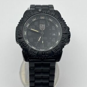 Luminox 3050 Series Navy SEAL Watch Mens 43mm Black Carbonox Swiss Quartz Diver